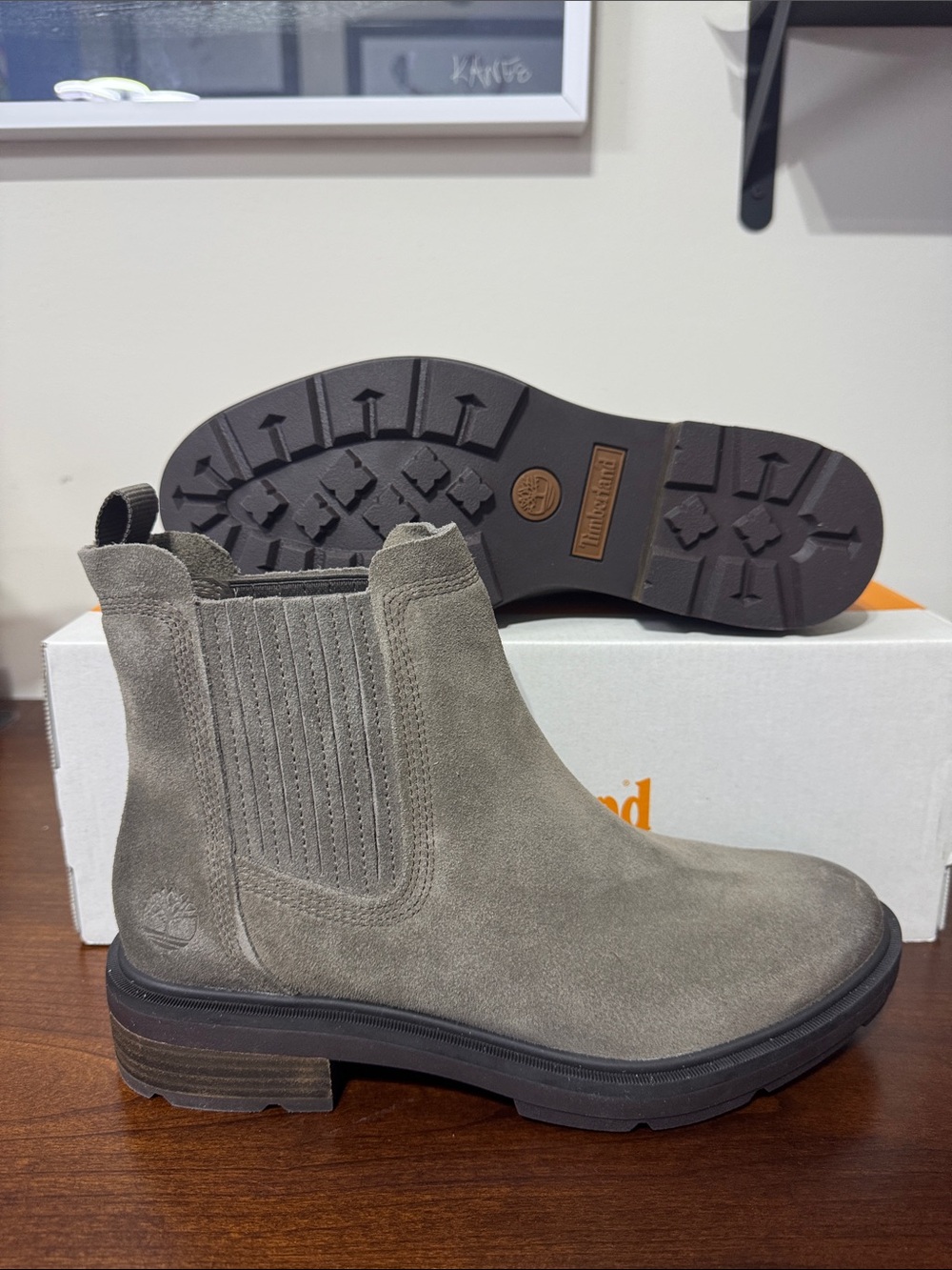 Timberland Brimfield Mid Chelsea Boot Medium Brown Suede A2PBB Women’s Boots NEW